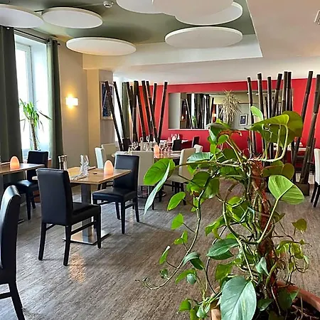 Restaurant La Boule D'or 2*