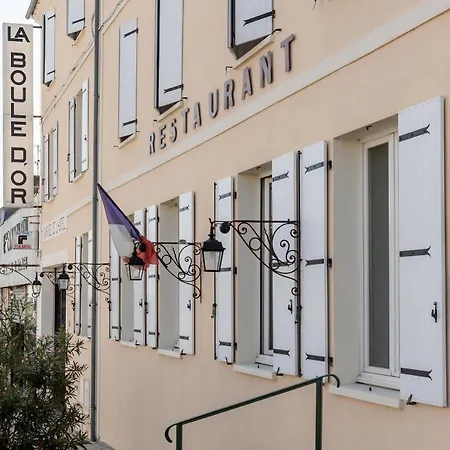 Hotel Restaurant La Boule D'or Barbezieux-Saint-Hilaire