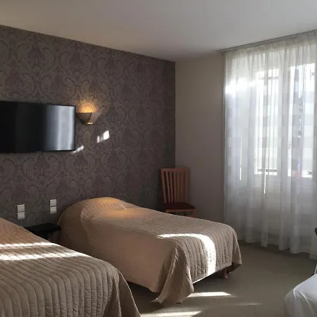 מלון Restaurant La Boule D'or Barbezieux-Saint-Hilaire